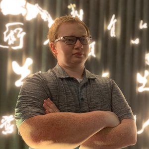 Meet your Posher, Avery